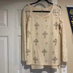 Lace sleeve miss me sweater
